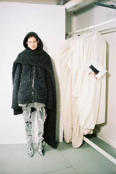 Look 22