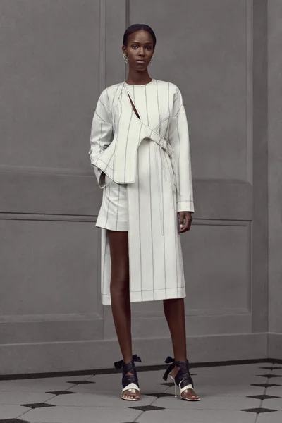 Look 12