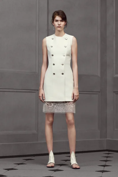 Look 18