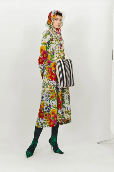 Look 12