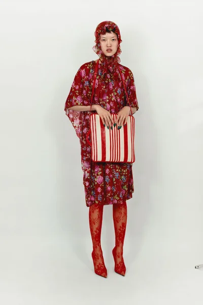 Look 14