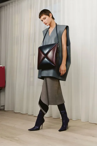 Look 24