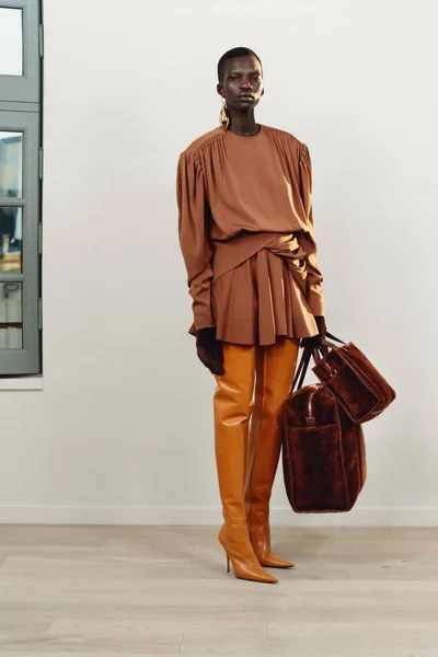 Look 27