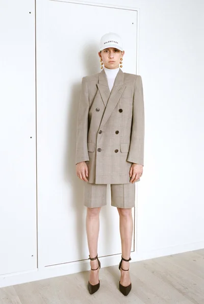 Look 32