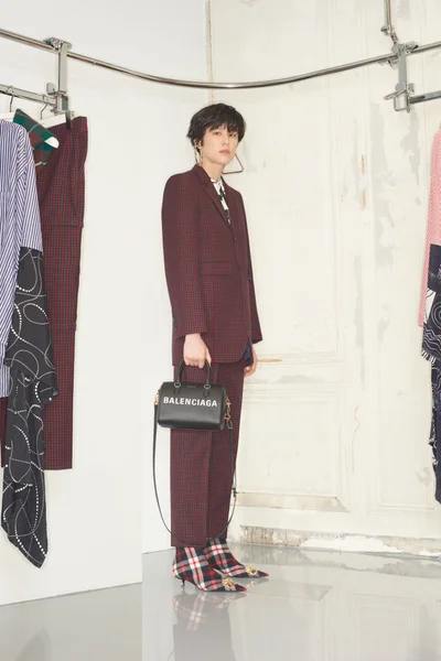 Look 7