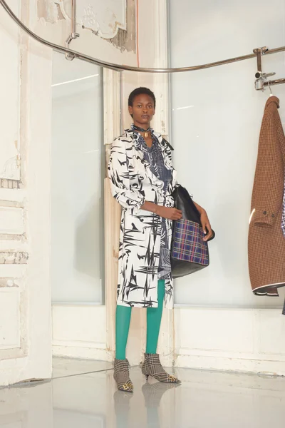 Look 30