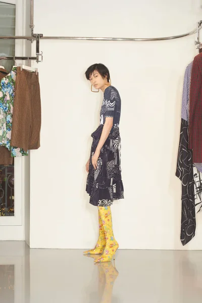 Look 38