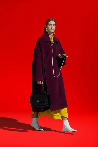 Look 10