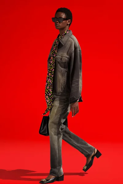 Look 18