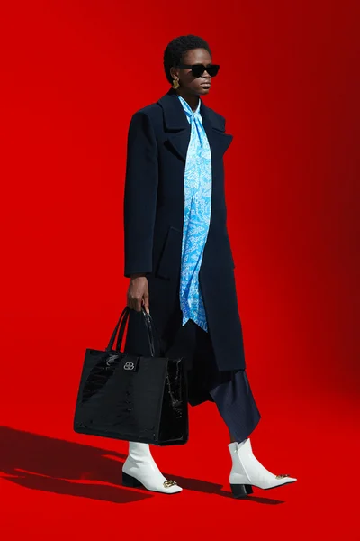 Look 25