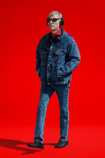 Look 30