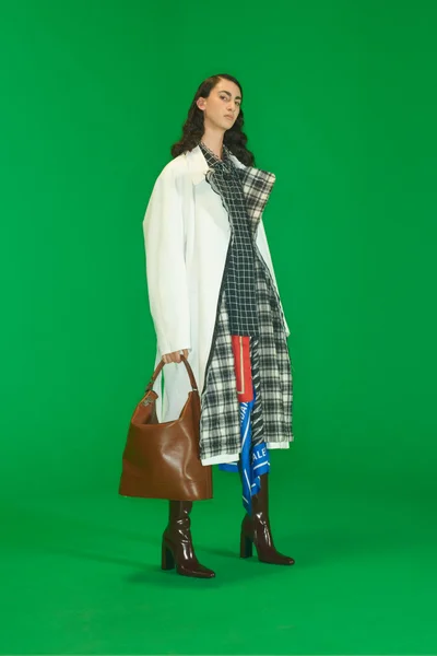 Look 3