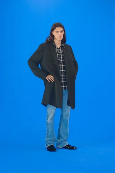 Look 10