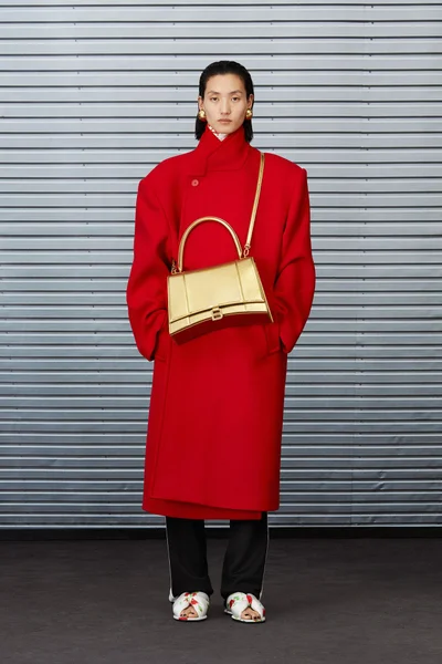 Look 3