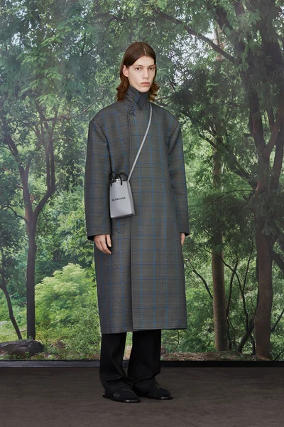 Look 12