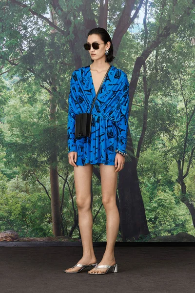 Look 18
