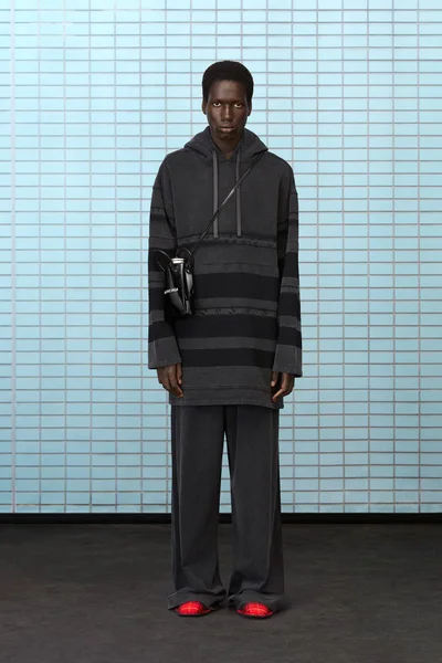 Look 24