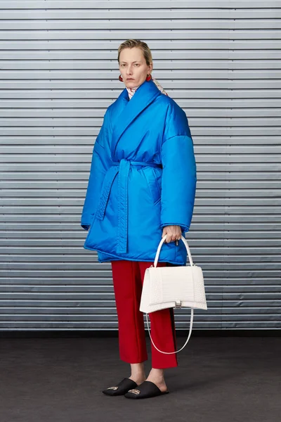 Look 25