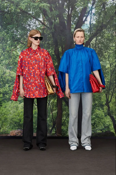 Look 32