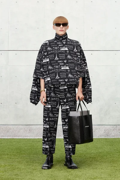 Look 44