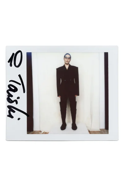 Look 10