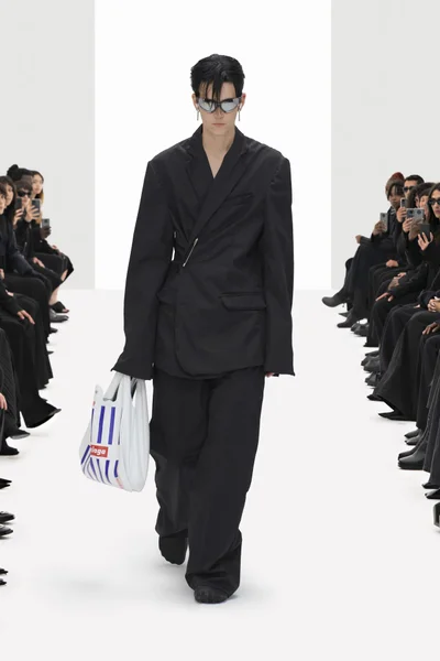 Look 6
