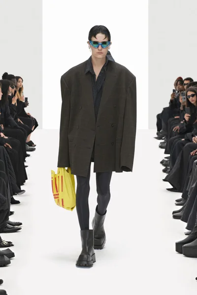 Look 8