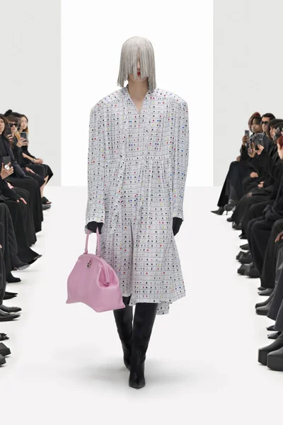 Look 13