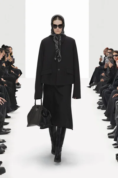 Look 17