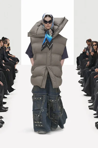 Look 34