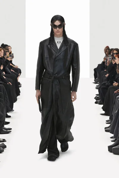Look 37