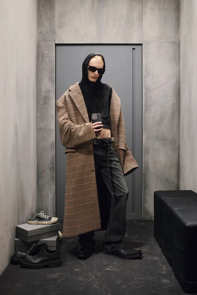 Look 18