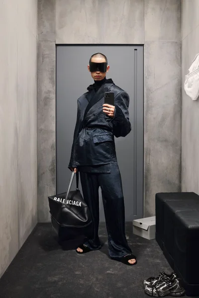 Look 24