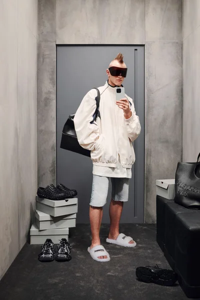Look 30