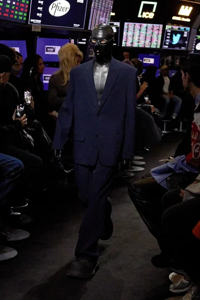 Look 6