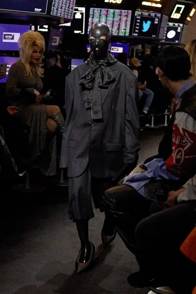 Look 33