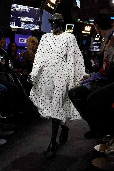 Look 39