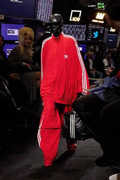 Look 45