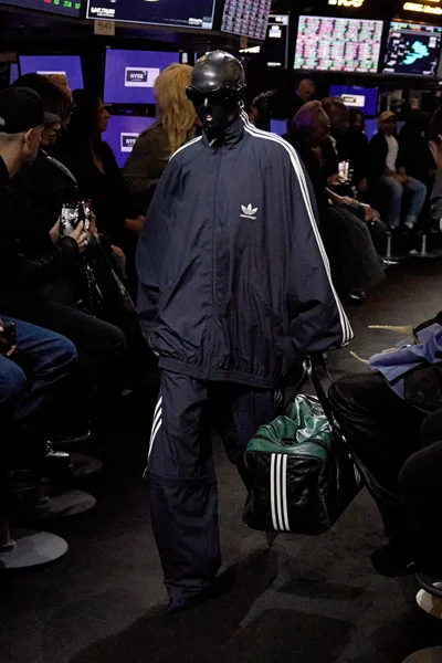 Look 46