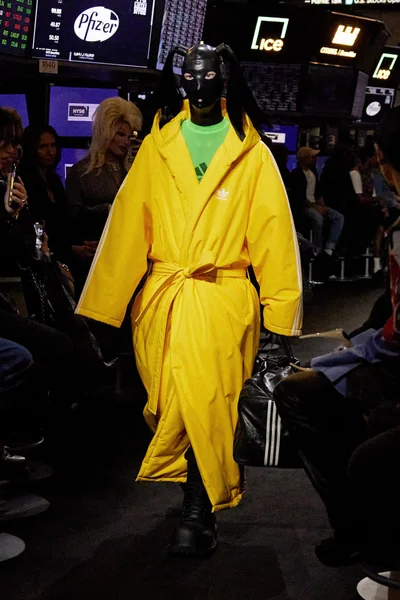 Look 52