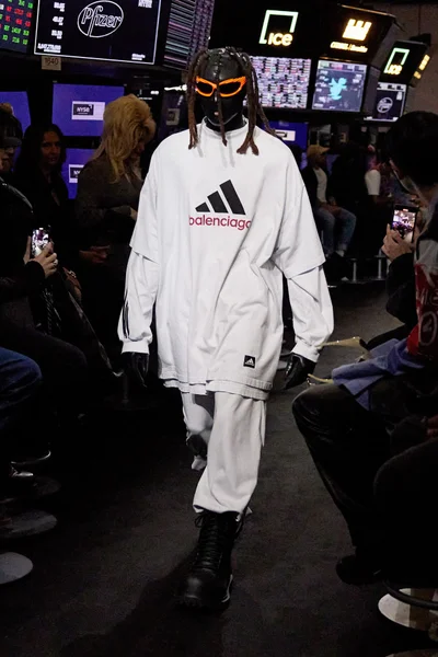 Look 53