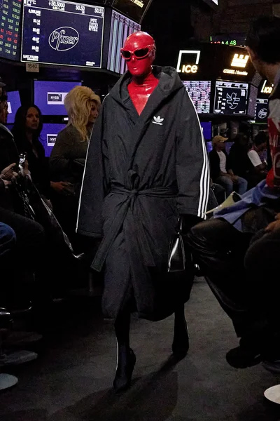 Look 61