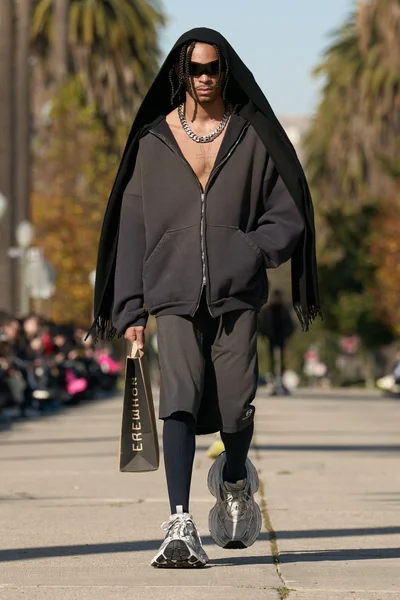 Look 5