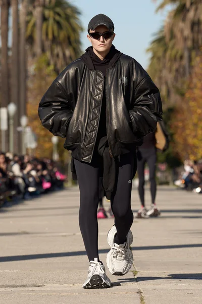 Look 8
