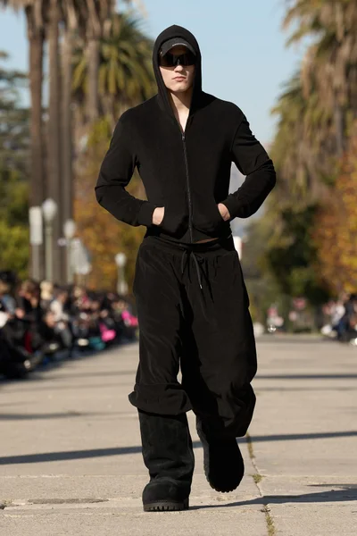 Look 12
