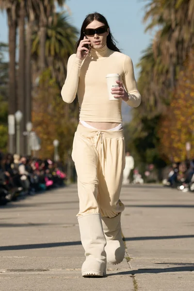 Look 18
