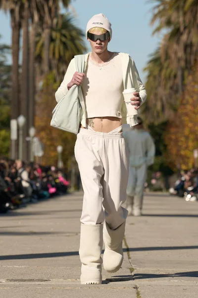Look 22