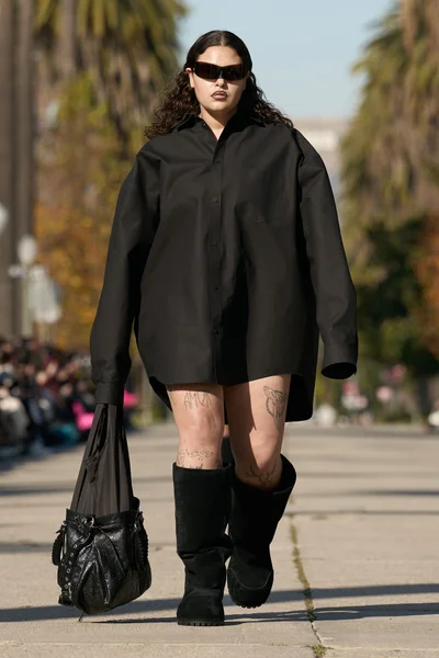 Look 26