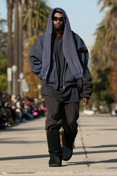 Look 29