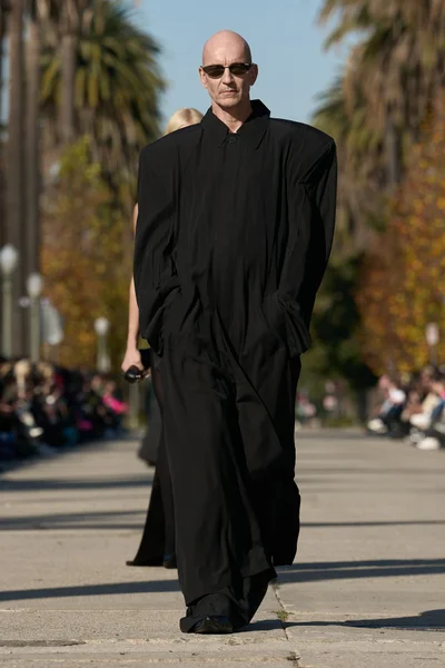 Look 60